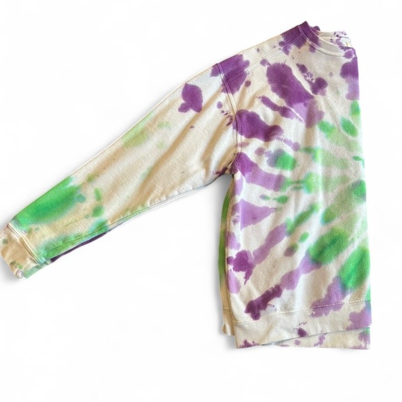 comfort colors purple & green tie dye crewneck sweatshirt - Picture 5 of 6